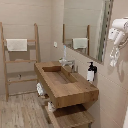 Mira Sinni Episcopia