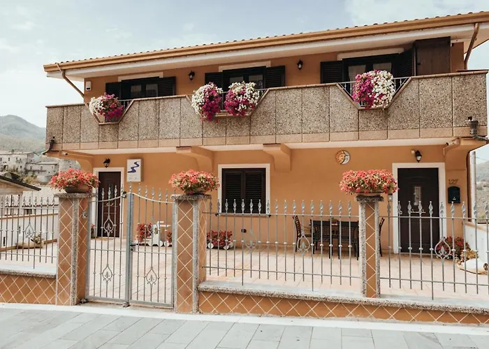 Mira Sinni فندق مبيت وإفطار Episcopia