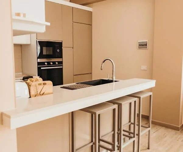 Nocleg ze śniadaniem Mira Sinni 3*